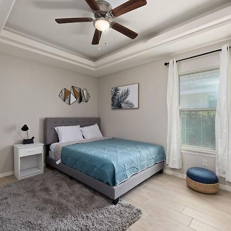 Cozy 3 Bed 2 Bath Apartment, Near Shopping Plazas, Expressway And Free Parking Edinburg Extérieur photo